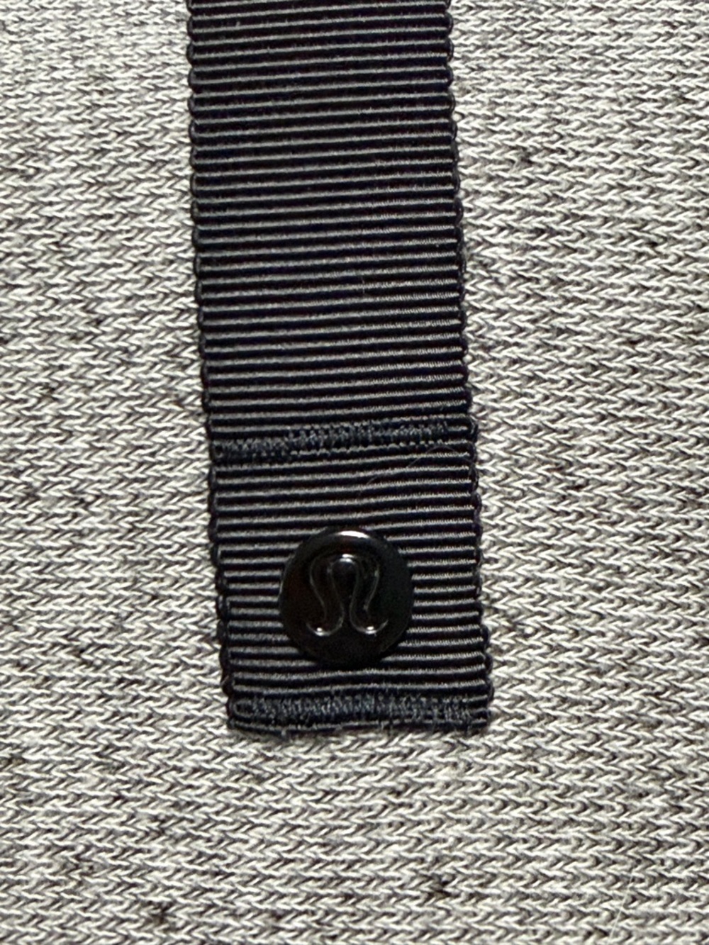 Lululemon grey scarf